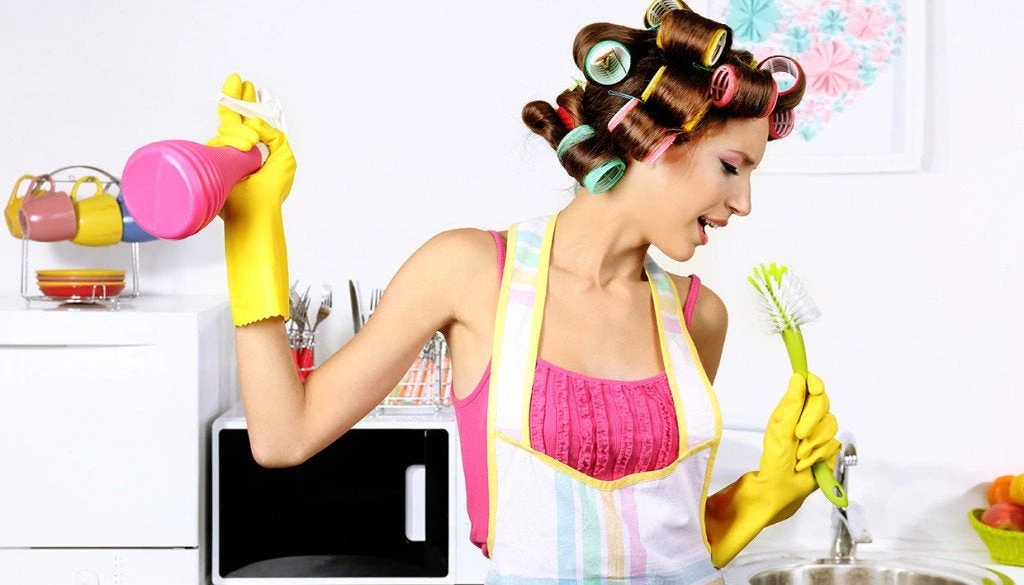 Θες η κουζίνα σου να λάμπει; Το μυστικό είναι αυτά τα βήματα